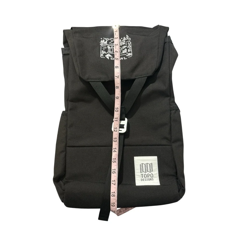 Topo DOWL EMBROIDERED Backpack Black Cinch Flap DayBag Laptop 23L Rooster
